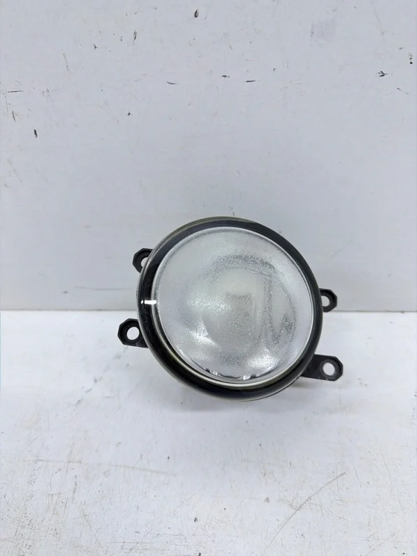 Фара противотуманная Toyota Camry 2014-2018 V55