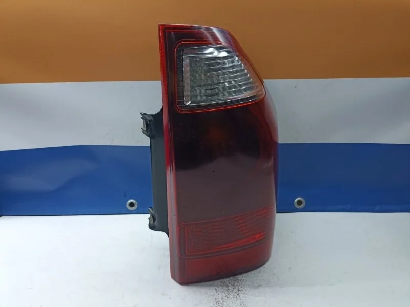 Фонарь Mitsubishi Pajero 2006 MN133766 V78W 4M41, задний правый