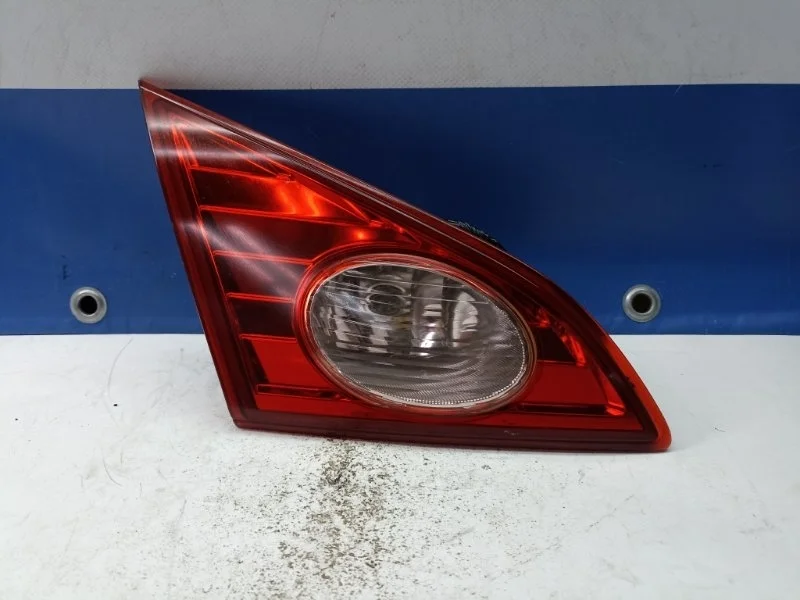 Фонарь внутренний Nissan Murano 2007 265451AA1A Z51, задний левый