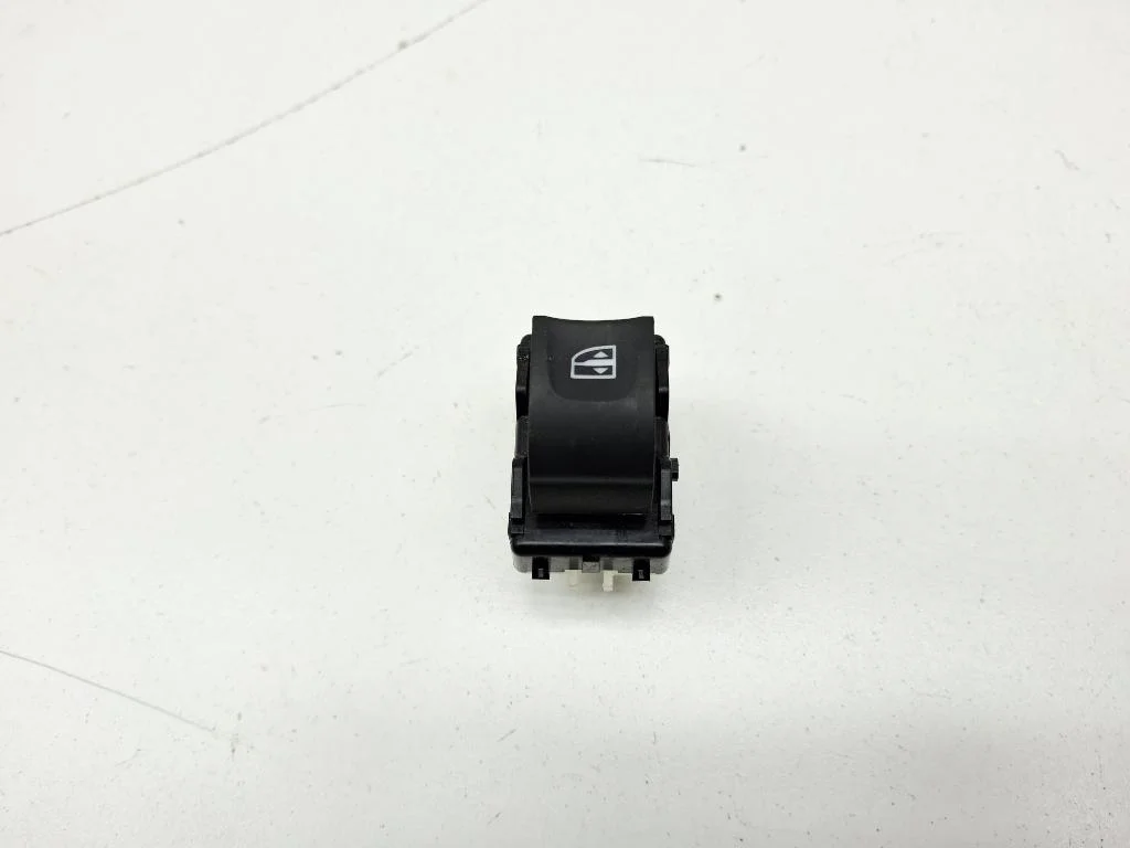 Кнопка стеклоподъемника Renault Kaptur 2020