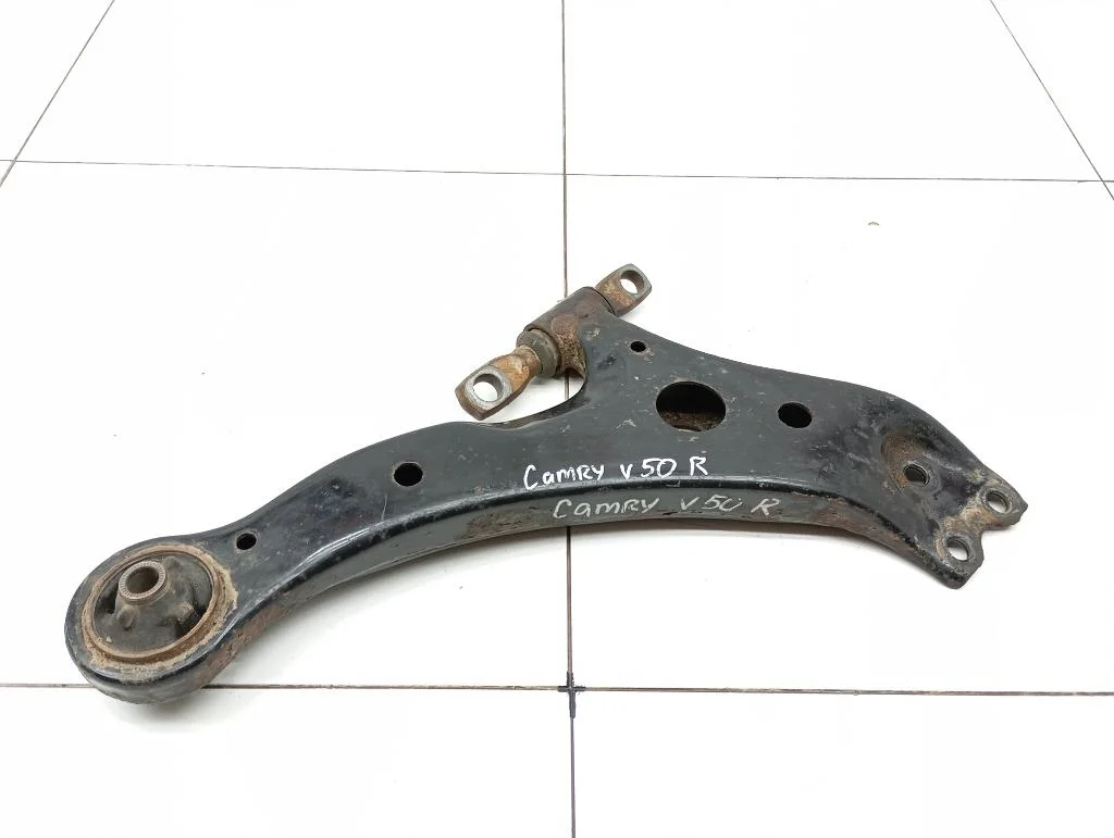 Рычаг передний правый Toyota Camry XV50