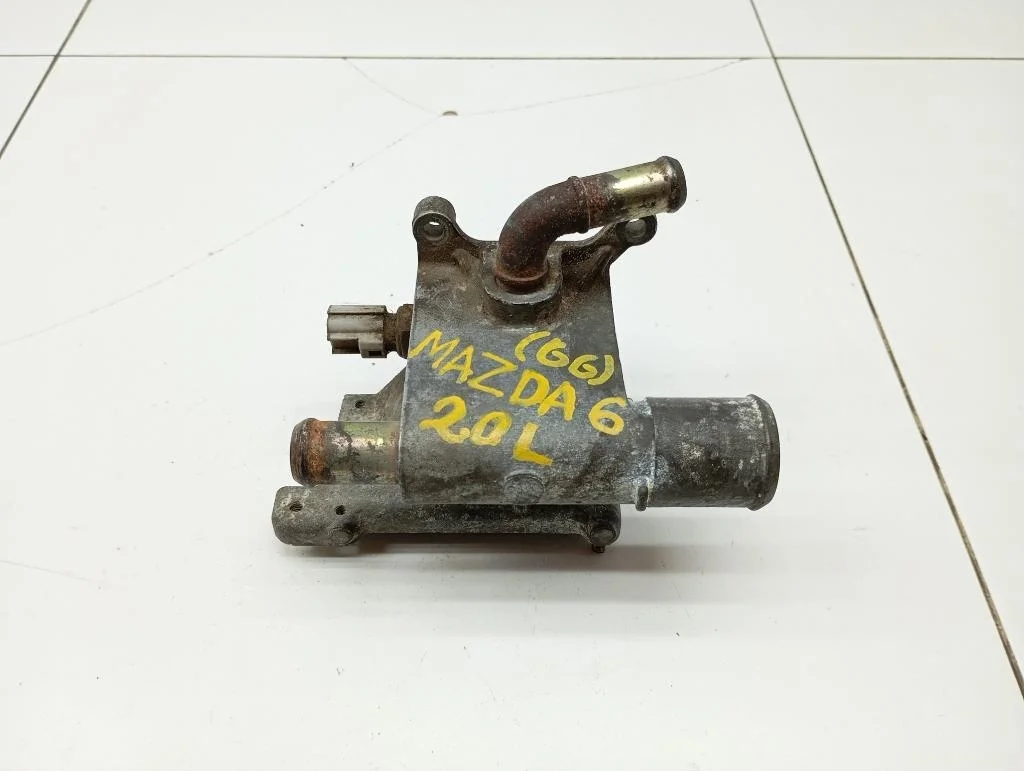 Фланец двигателя системы охлаждения Mazda 6 GG