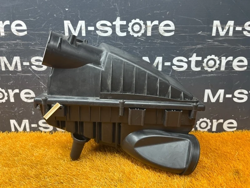 Корпус воздушного фильтра Land Rover Range Rover Sport 2012 LR013709 L320 508PN, левый