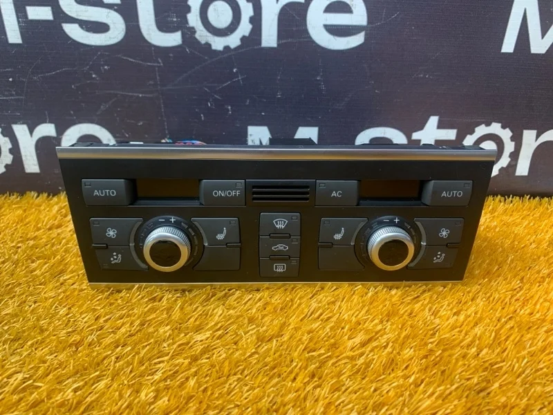 Блок управления климат-контролем Audi Q7 2011 4L0820043AH 4L CJTC, передний