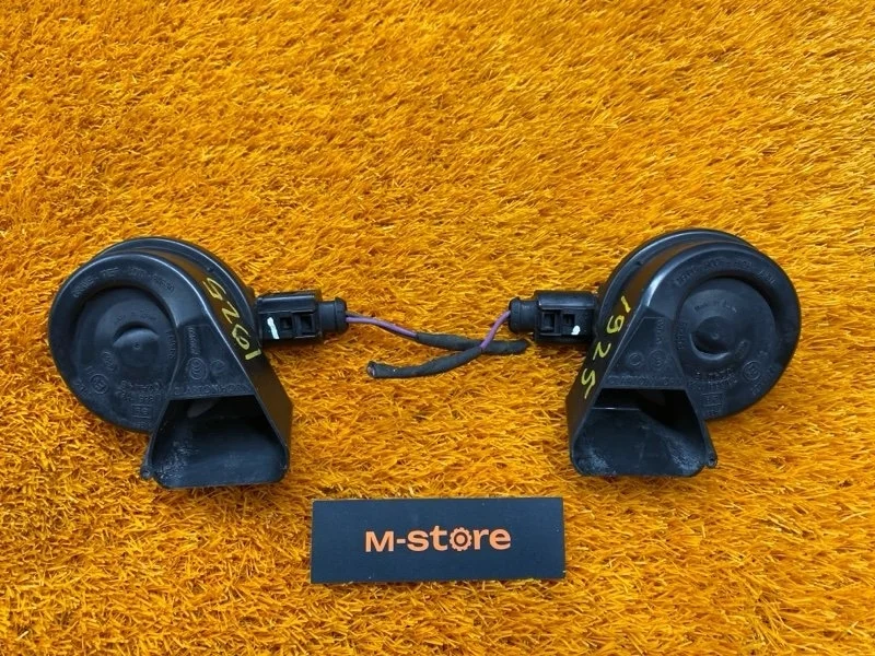 Сигнал звуковой Audi Q7 2011 4L0951223A 4L CJTC