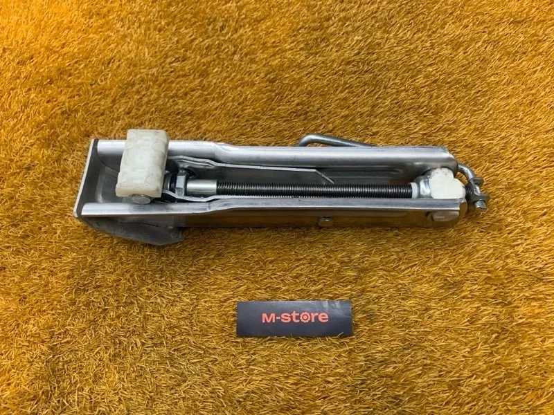 Домкрат Mercedes-Benz S-Class 2006 A2215830015 W221 272.965