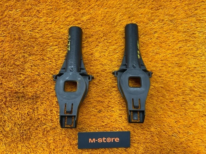 Крепление радиатора Audi Q3 2012 8K0805201A 8U CPS