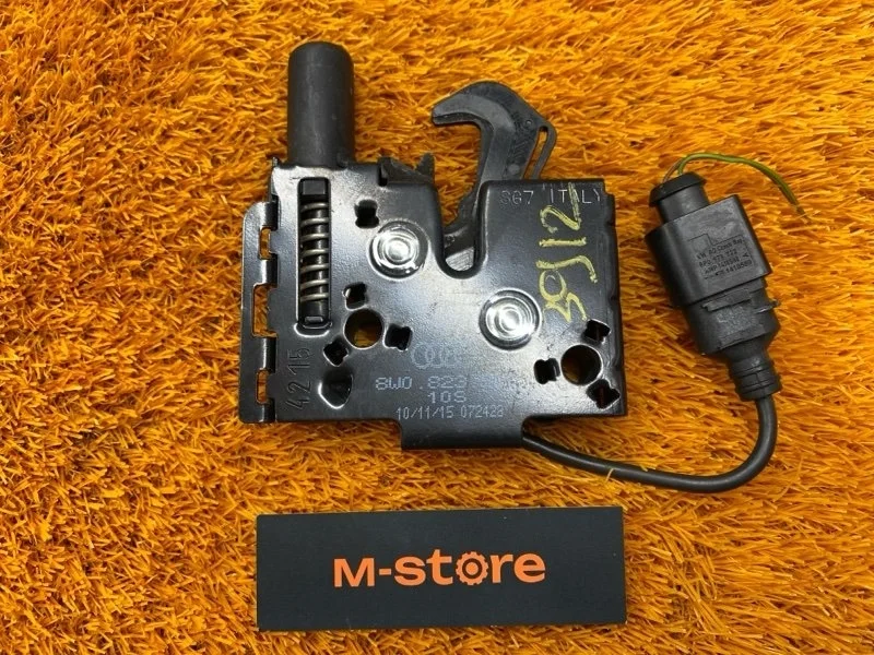 Замок капота Audi A4 2015 8W0823509 B9/8W CYR