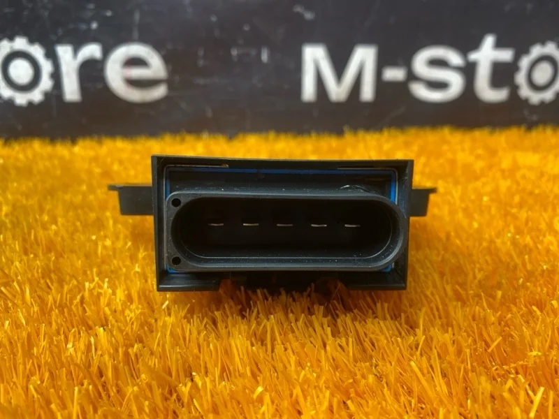 Блок управления топливным насосом Audi Q3 2012 5N0201320A 8U CPS