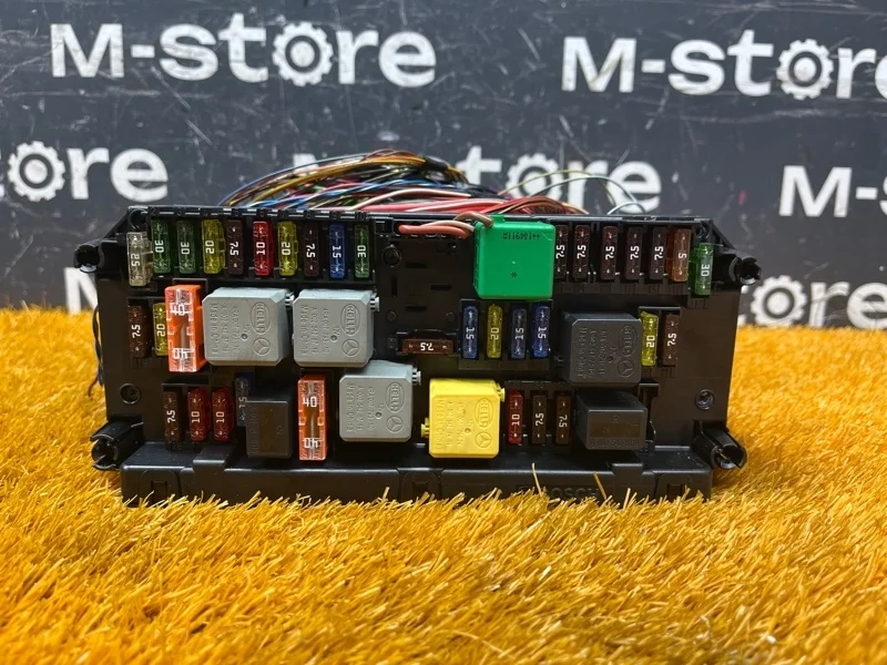 Блок предохранителей SAM Mercedes-Benz C-Class 2010 A2129008107 W204 271.860, передний