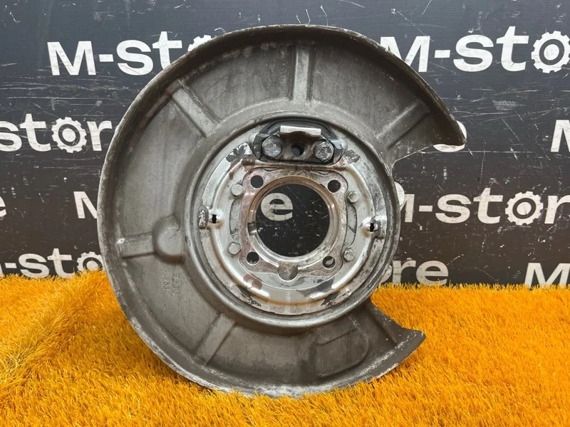 Кулак поворотный Bmw 6-Series 2007 33326775079 E63 N62B48B, задний левый