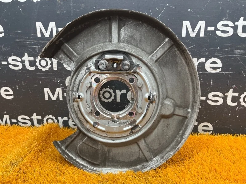 Кулак поворотный Bmw 6-Series 2007 33326775080 E63 N62B48B, задний правый