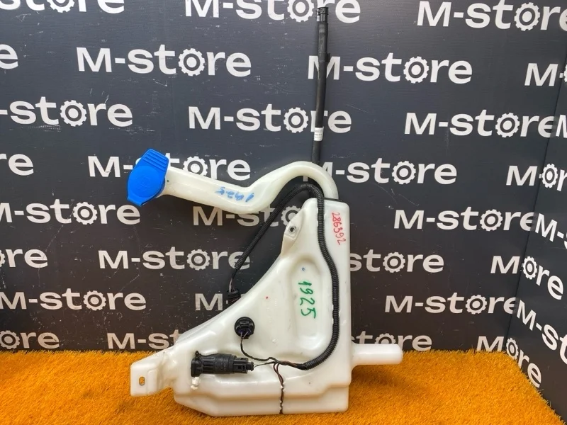 Бачок омывателя Audi Q7 2011 4L0955453 4L CJTC