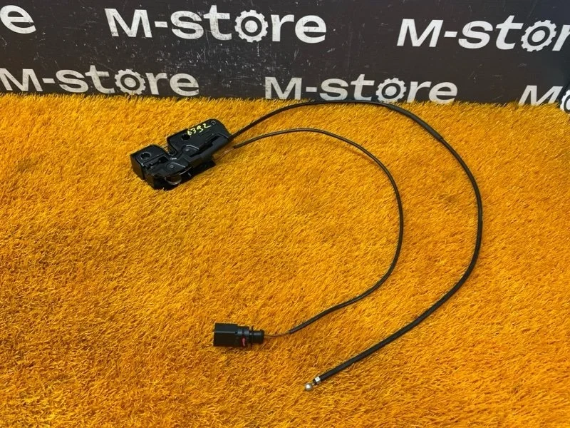 Замок капота Audi A3 2010 8P0823509H 8P CAXC