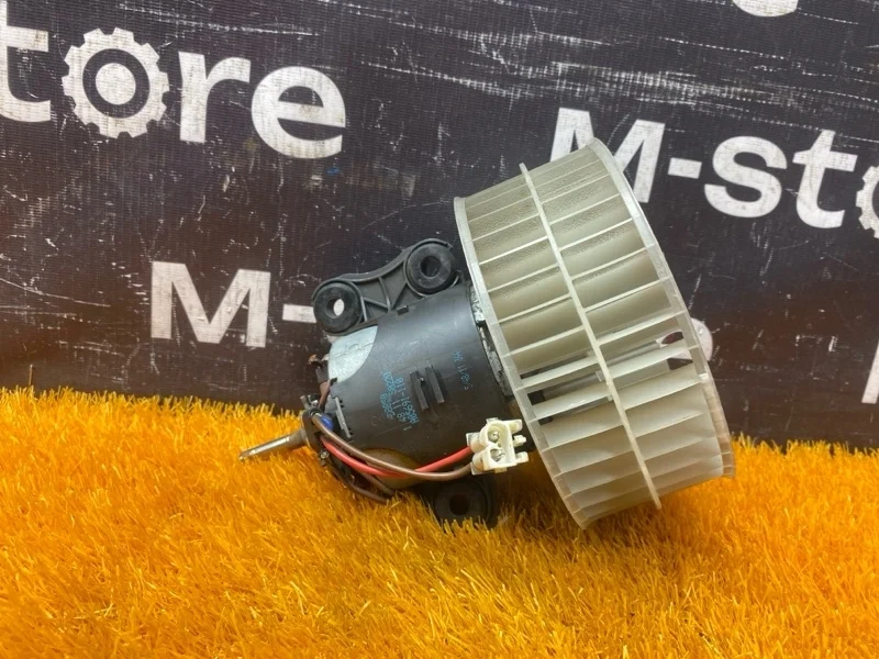 Мотор печки Mercedes-Benz V-Class 2012 A0008357904 W639 272.978