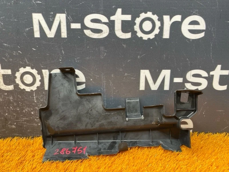 Дефлектор радиатора Land Rover Range Rover Sport DHN000082 L320, правый