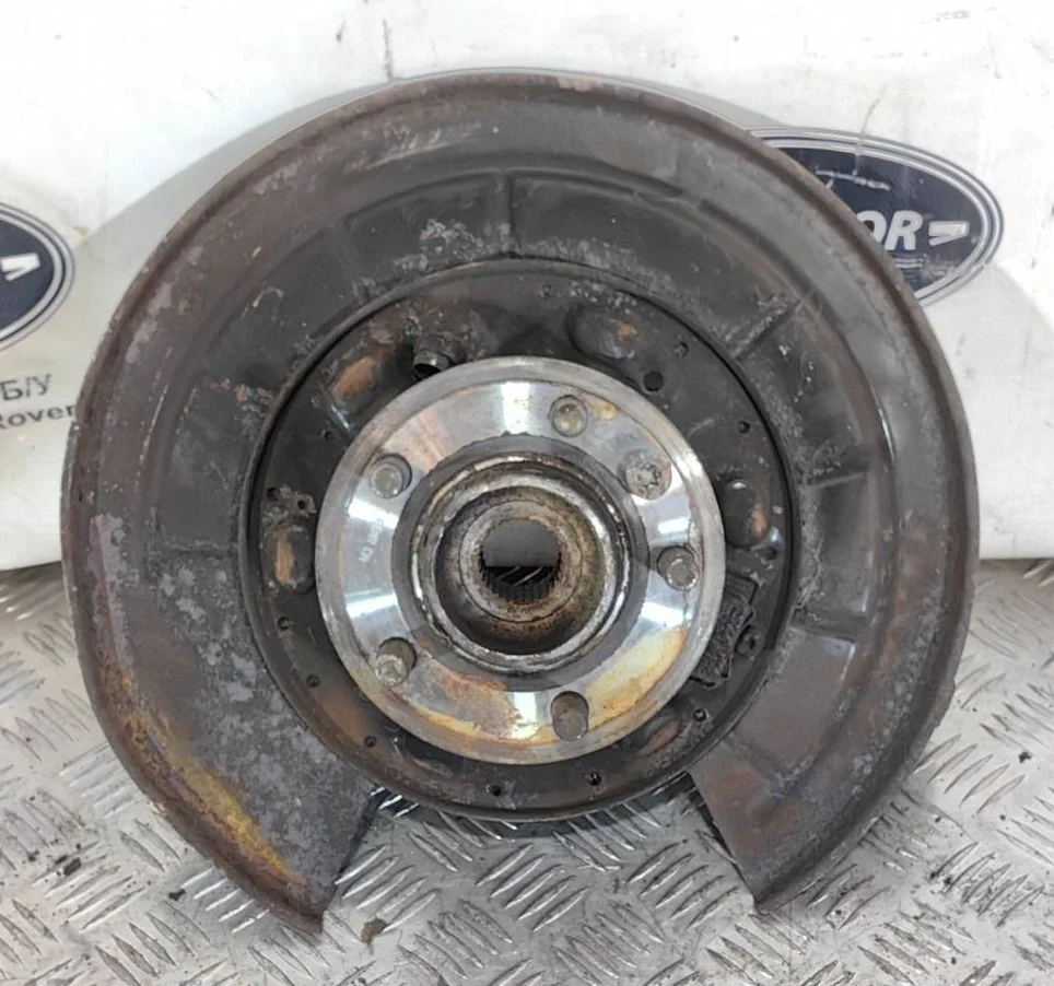 Кулак задний левый Land Rover Discovery IV (2009—2013) 306DT