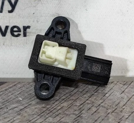 Датчик удара Land Rover Range Rover IV (2012—2017) 508PS