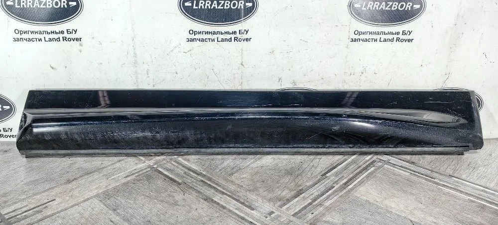 Молдинг передней правой двери Land Rover Range Rover Sport I (2005—2009)