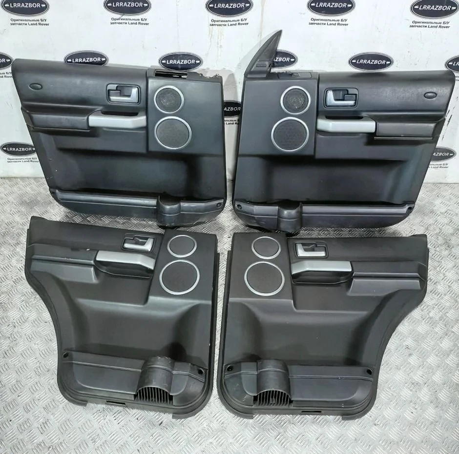 Обшивки дверей комплект Land Rover Discovery III (2004—2009) 276DT