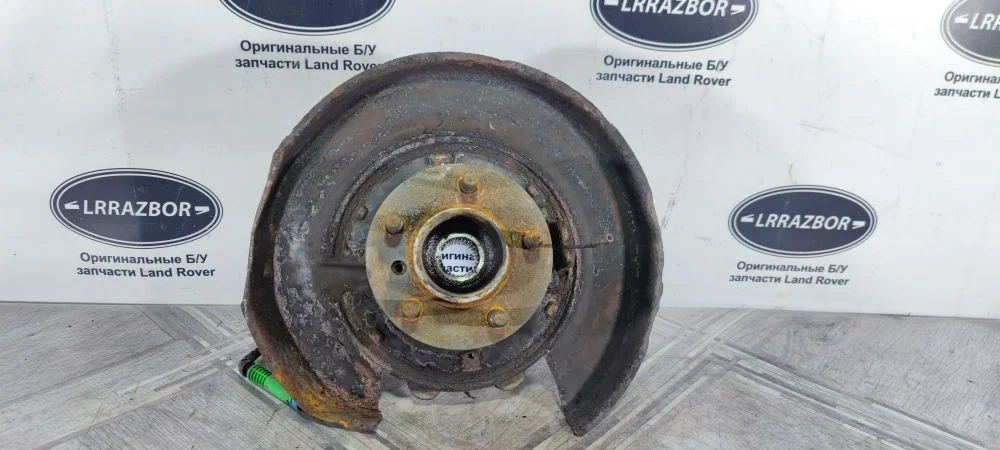 Кулак задний левый Land Rover Range Rover III рестайлинг (2005—2009) 368DT