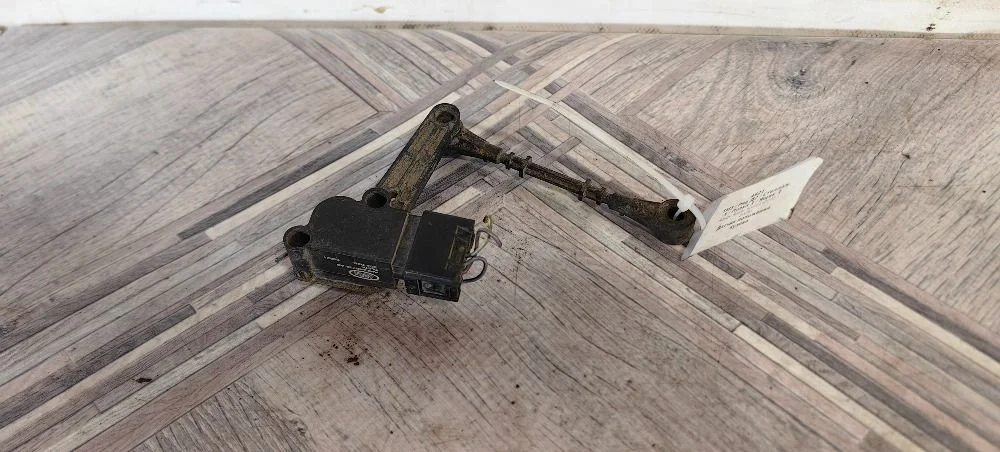 Датчик положения кузова Land Rover Range Rover Sport I рестайлинг (2009—2013) 368DT