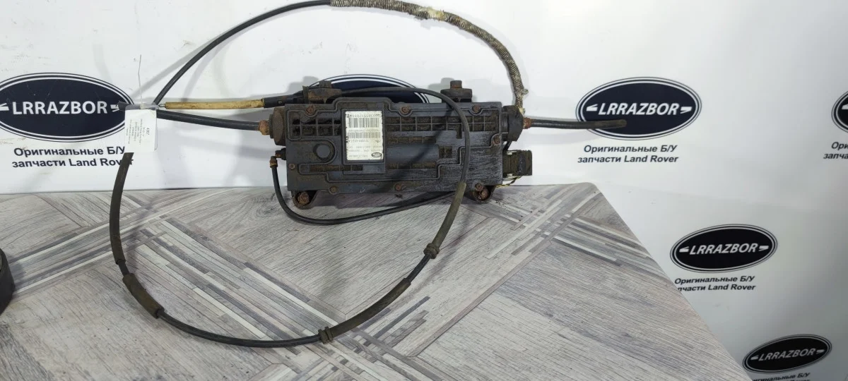 Блок управления стояночным тормозом Land Rover Range Rover Sport I (2005—2009) 368DT