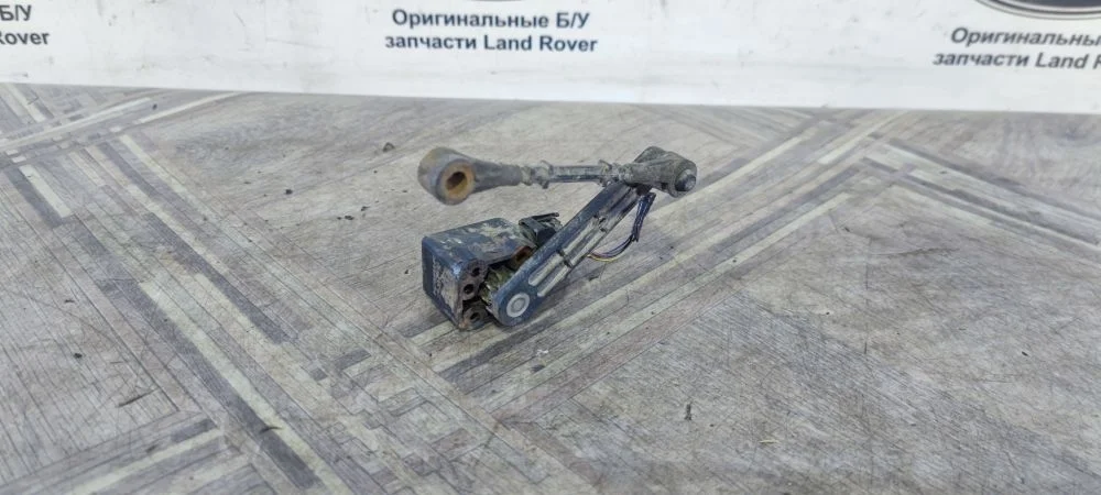 Датчик положения кузова задний правый Land Rover Discovery III (2004—2009) 276DT