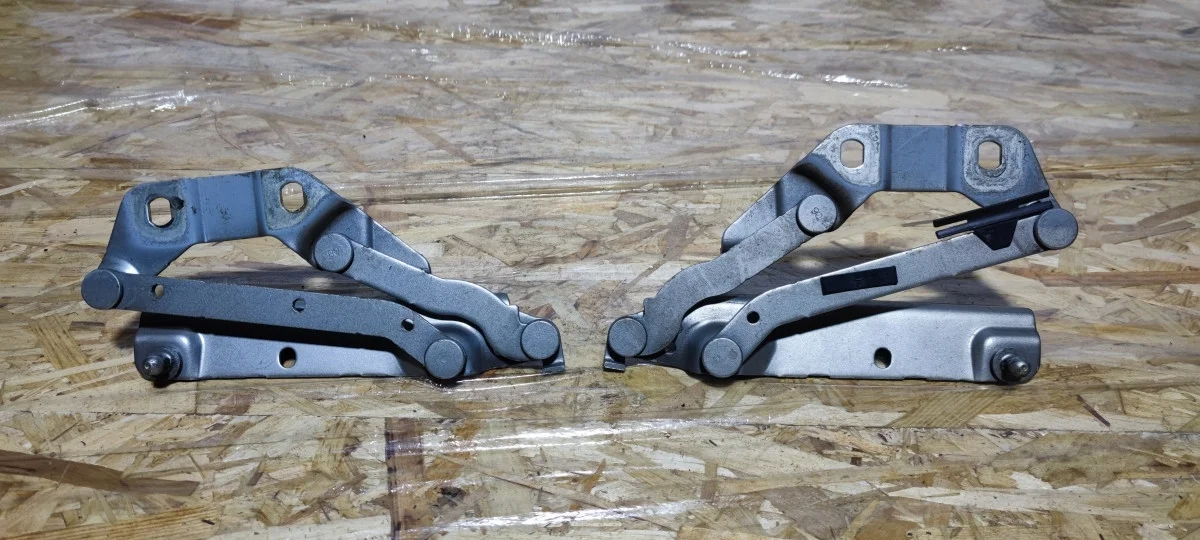 Петли капота Land Rover Range Rover Evoque I (2011—2015) 224DT