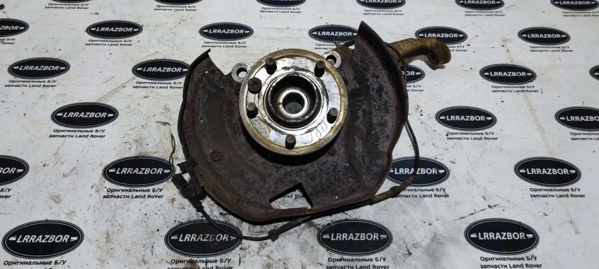 Кулак поворотный передний правый Land Rover Discovery III (2004—2009) 276DT