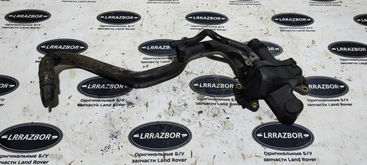 Тройник системы охлаждения Land Rover Discovery III (2004—2009) 276DT