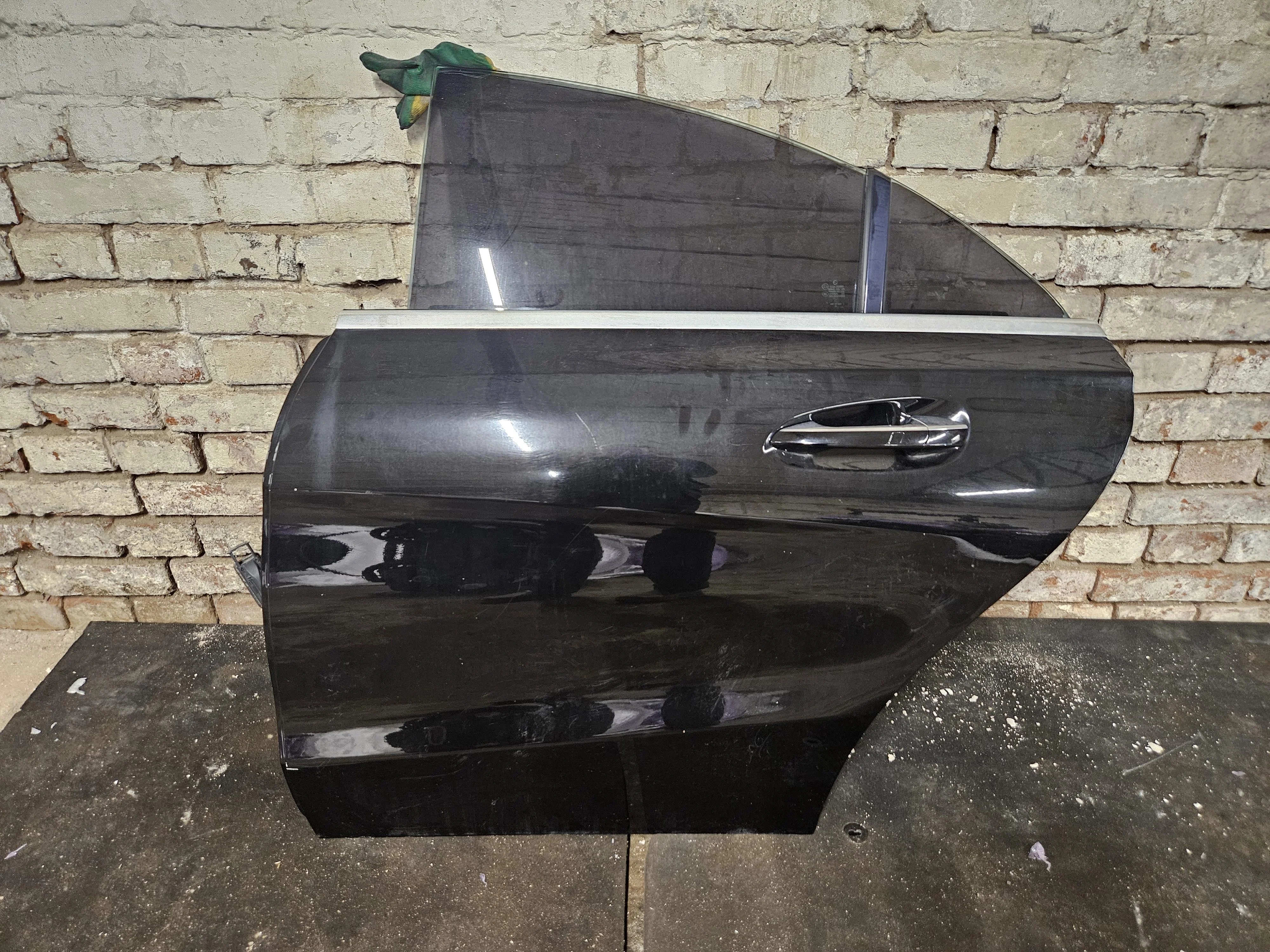 Дверь задняя левая Mercedes CLA C117 X117 1-го поколения 2013-2019