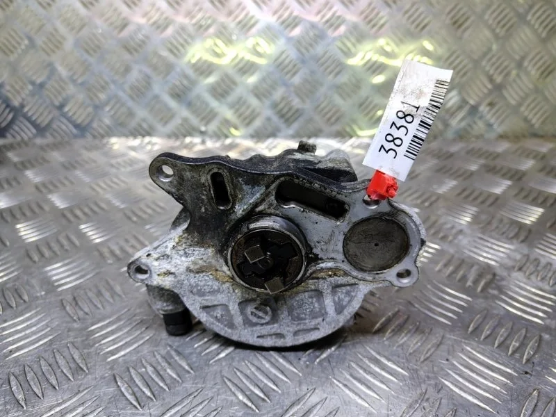 Вакуумный насос Volkswagen Passat B6