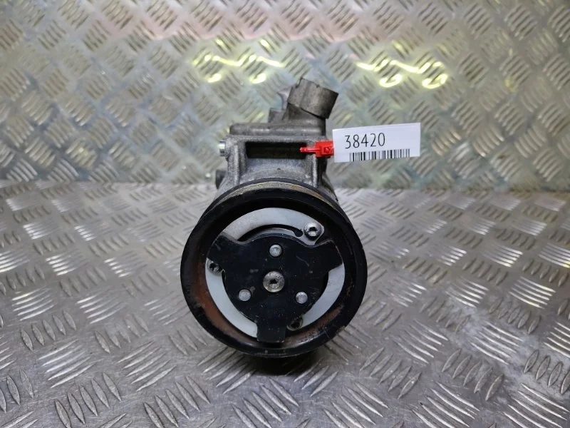 Компрессор кондиционера Volkswagen Passat B7