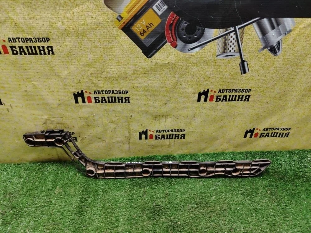 Кронштейн бампера Lexus LX570 2008 5215560070 URJ201 3URFE, задний правый