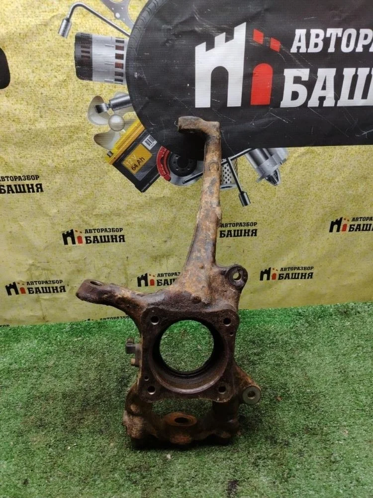 Кулак поворотный Lexus Lx570 2008 4321260190 URJ201 3URFE, передний левый