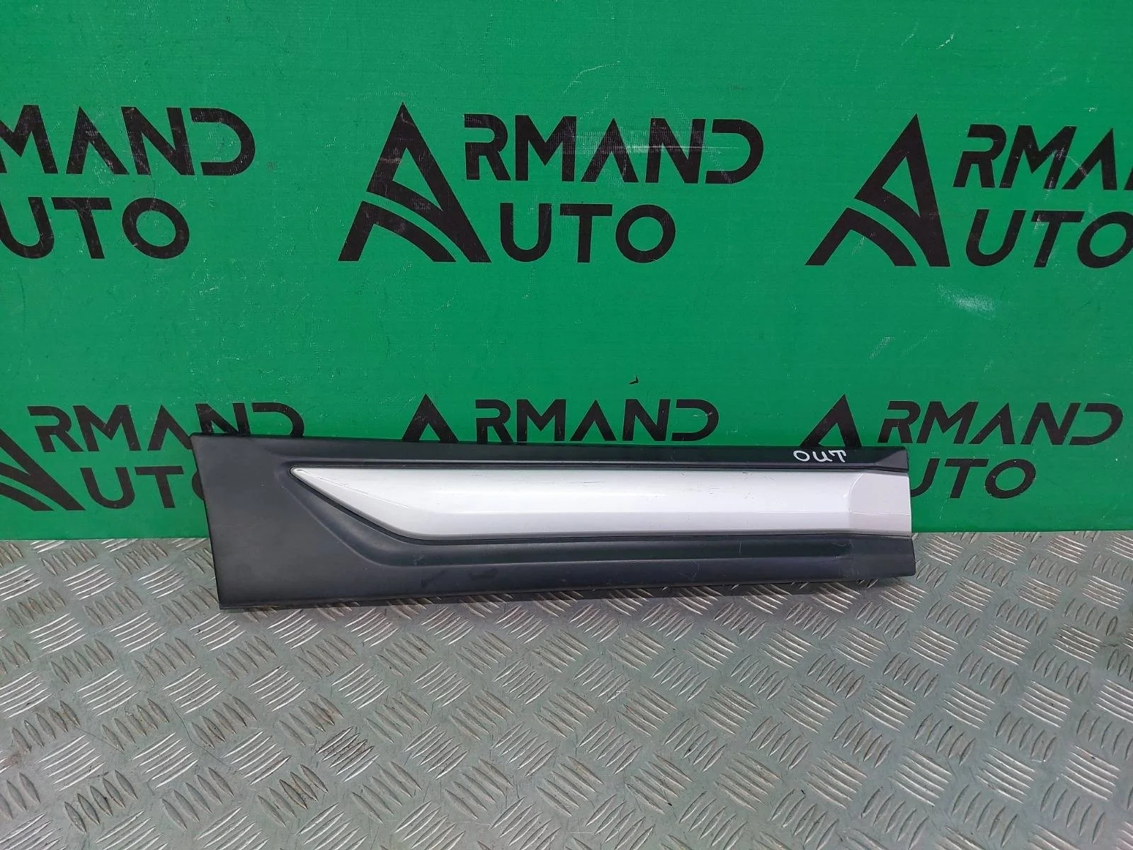 Молдинг двери Mitsubishi Outlander 2015-нв 3