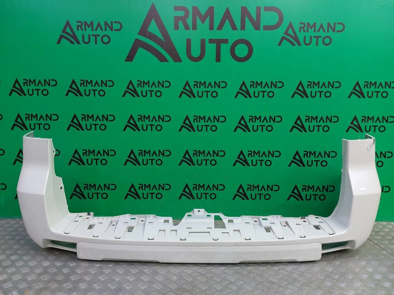 Бампер Toyota Land Cruiser Prado 2017-нв 150