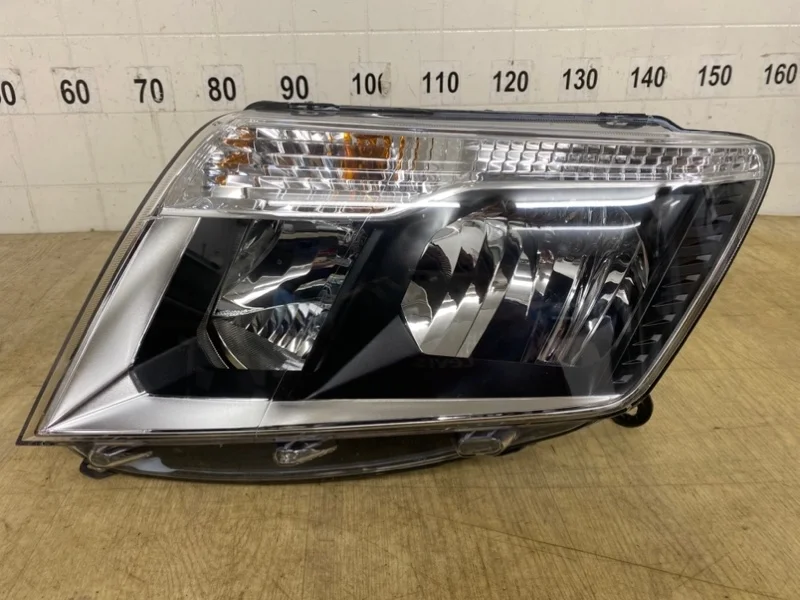 ФАРА Nissan Terrano 2014 2015 2016 2017 2018 2019 2020 2021 2022 260604367R, левая
