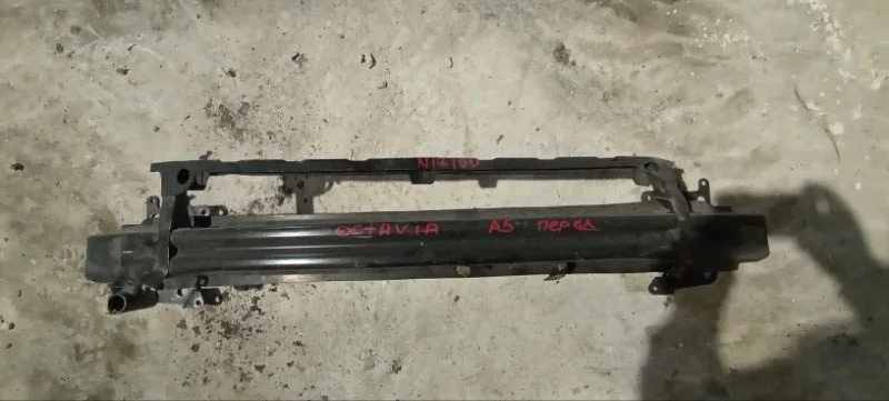 Усилитель бампера передний Skoda Octavia A5