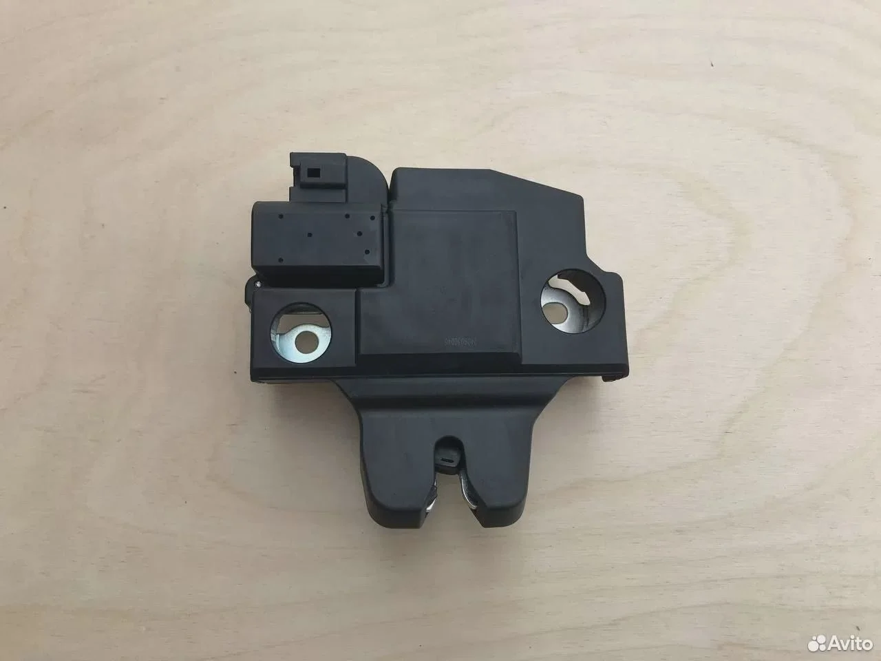 Замок багажника toyota camry acv40