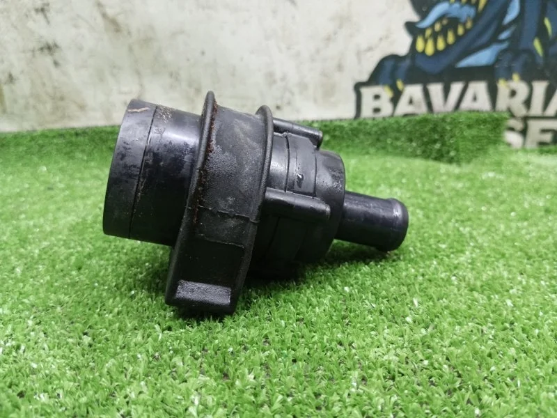 Дополнительная водяная помпа volkswagen Passat CC 2009 1K0965561J 358 CAW