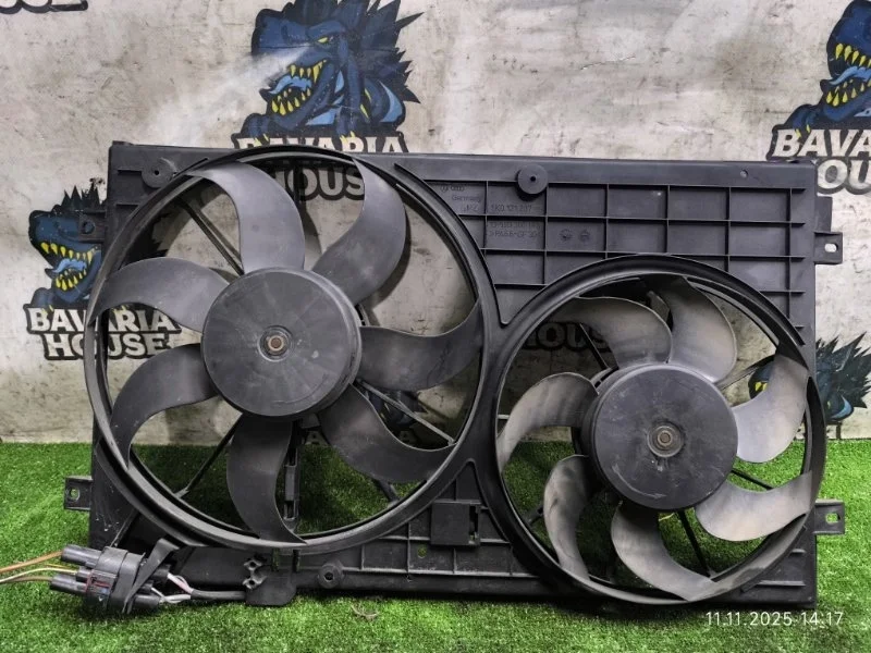 Вентилятор радиатора Audi TT 2012 1K0121207BB 8J3 CDA