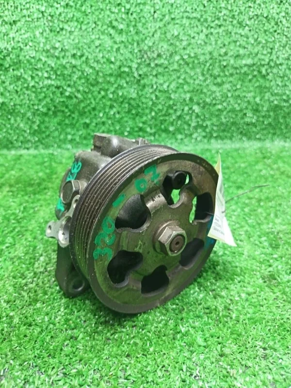 Насос гидроусилителя руля Honda CR-V RE4