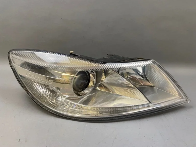 Фара Skoda Octavia 2008-2013 1Z1941016F A5, правая