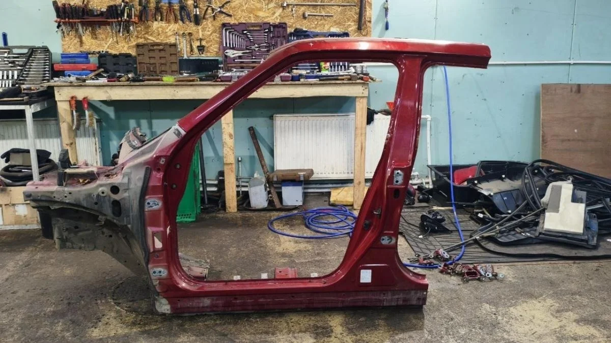 Часть кузова четверть Nissan Juke 2011 75113AX630 F15 HR16DE, передний левый