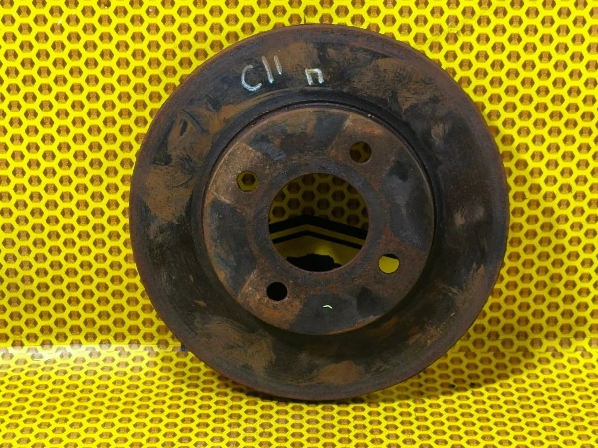 Диск тормозной Nissan Tiida 2008 40206AX000 C11 HR15DE, передний правый