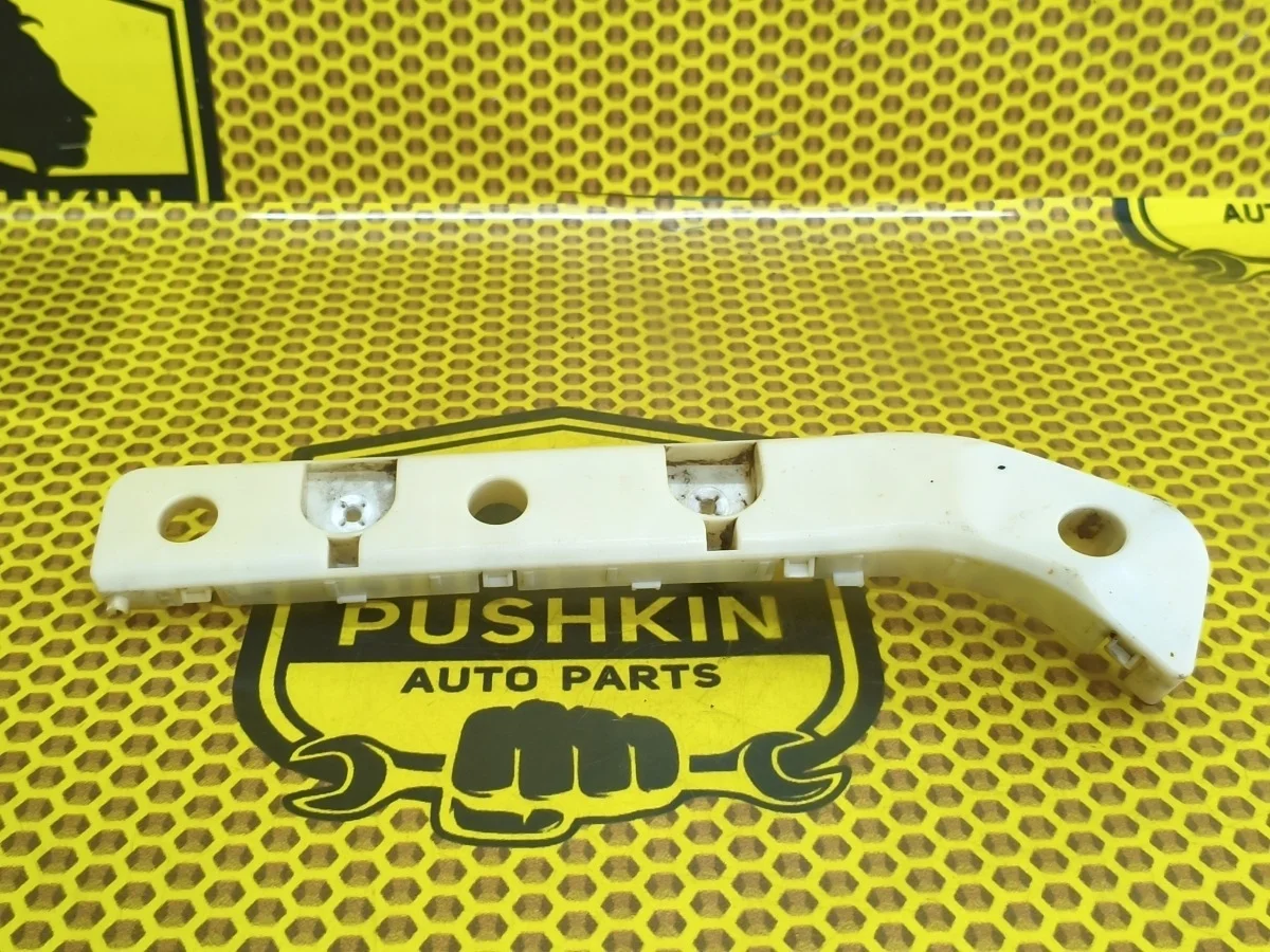 Кронштейн бампера Nissan Tiida 2008 85227ED000 C11 HR15DE, задний левый