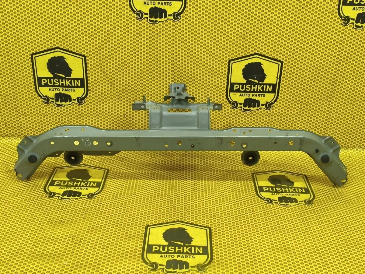 Панель передняя верхняя часть Nissan Tiida 2008 62530ED000 C11 HR15DE