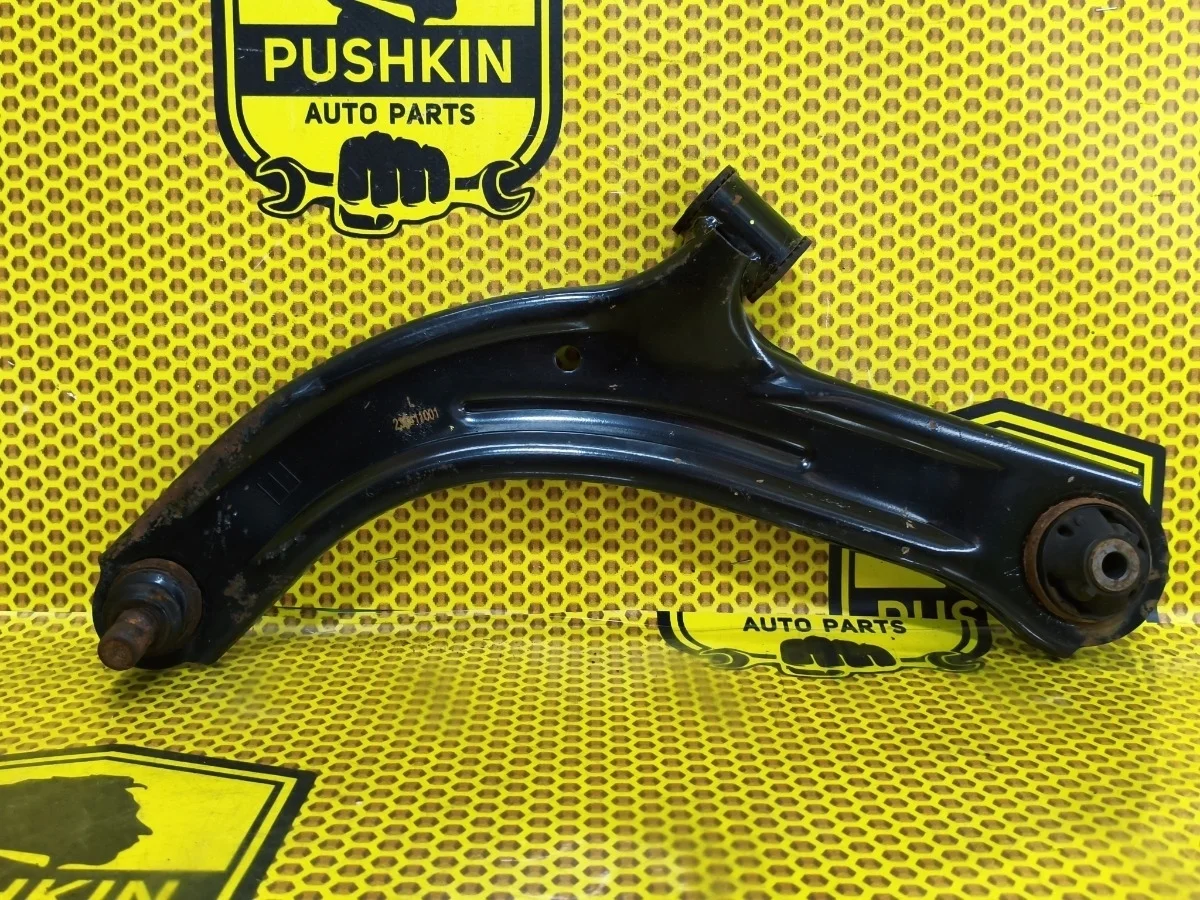 Рычаг нижний Nissan Tiida 2008 54501ED00A C11 HR15DE, передний левый